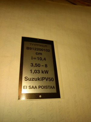 Suzuki PV tyyppikilpitarra 1994 alkaen kapea