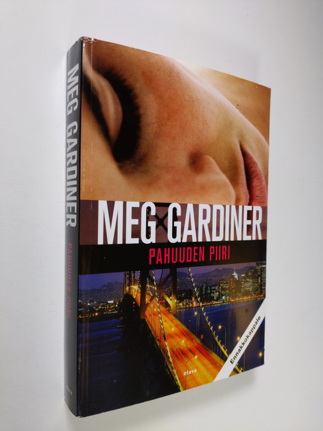 Meg Gardiner : Pahuuden piiri (näytekappale/koevedos)