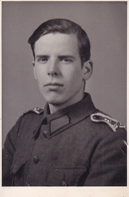 SOTILASKUVA