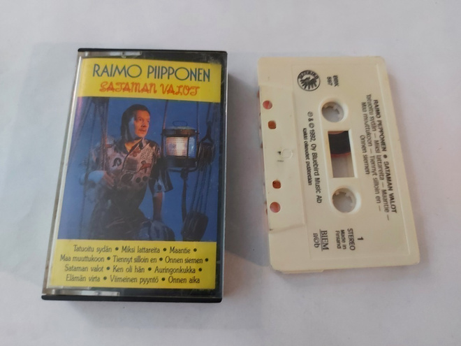 RAIMO PIIPPONEN - SATAMAN VALOT c-kasetti