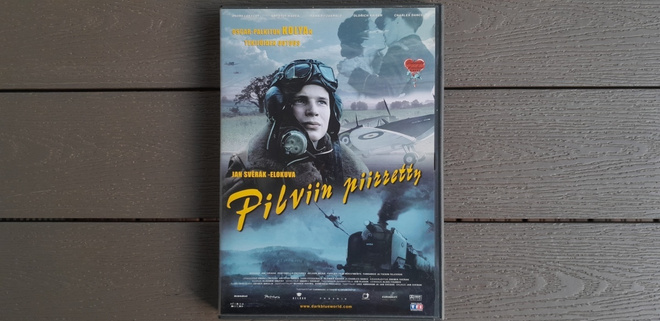 DVD: Pilviin Piirretty / Tmavomory Svet (O: Jan Sverák 2001)