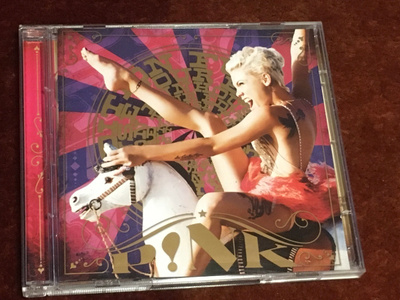 PINK - FUNHOUSE - CD + DVD - TOUR EDITION