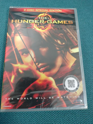 NÄLKÄPELI (Jennifer Lawrence) UUSI***