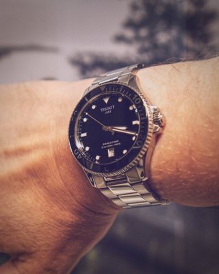 Tissot Seastar 1000 40mm T120.410.11.051.00
