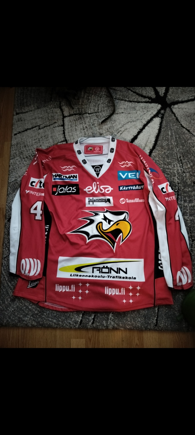 Sport Robin Salo game worn pelipaita