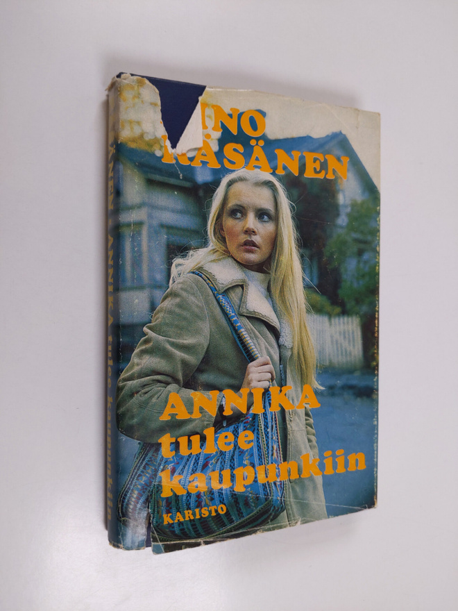 Aino Räsänen : Annika tulee kaupunkiin