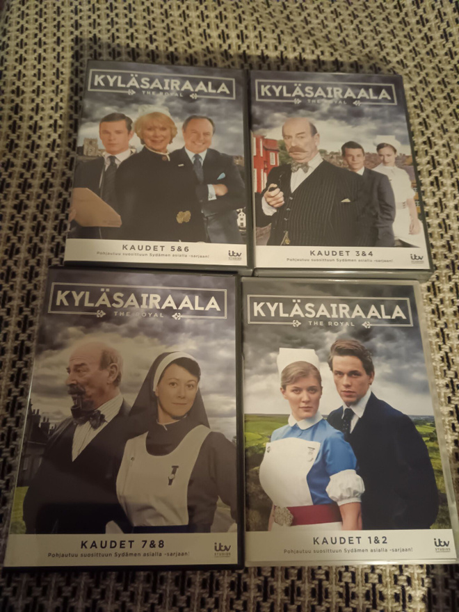 Kyläsairaala kaudet 1-8 dvd boksit
