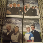 Kyläsairaala kaudet 1-8 dvd boksit - pikkukuva 1