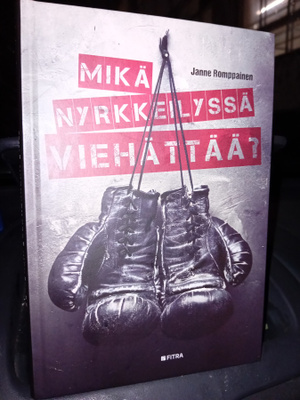Romppainen : Mikä nyrkkeilyssä viehättää ( SIS POSTIKULU )