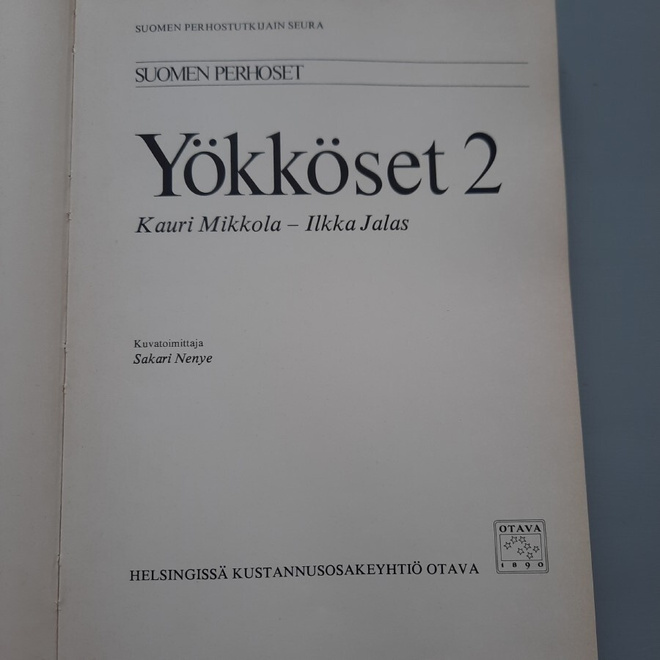 Suomen perhoset Yökköset 2 Mikkola Jalas