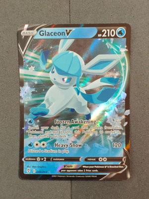 Glaceon V - 040/203 Ultra Rare Evolving Skies