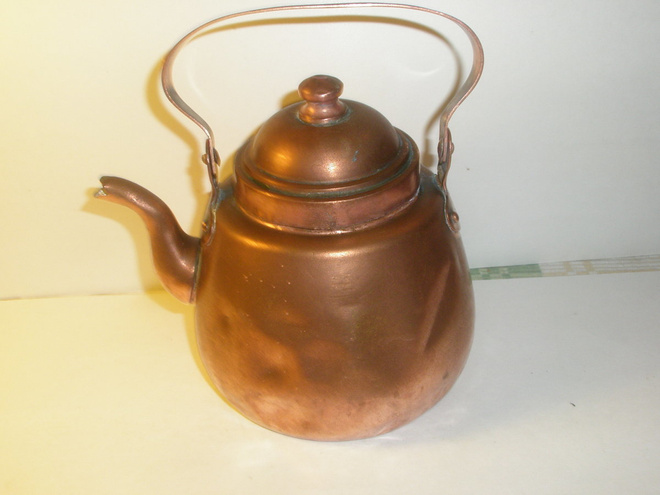 V. W. HOLMBERG SUKU 1896 HELSINKI,KUPARIPANNU 3/4 L