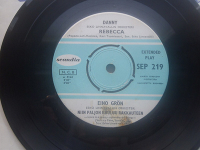 NELJÄ ISKELMÄÄ 7 " EP ( SCANDIA )