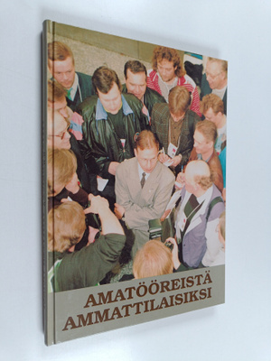 Antti O. Arponen : Amatööreistä ammattilaisiksi : Urheilu...