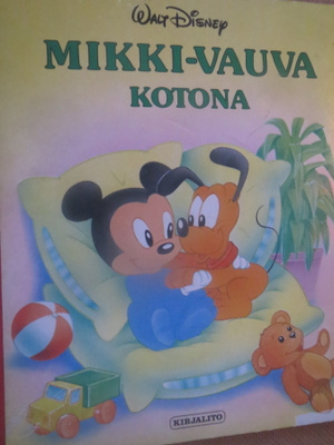 Mikki-vauva kotona
