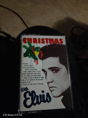 Elvis joulukasetti