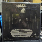 DARK - LIVING END LP UK-82 EX-/EX- - pikkukuva 2