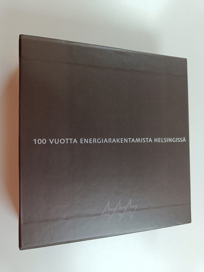 Maija Mäki : 100 vuotta energiarakentamista Helsingissä :...