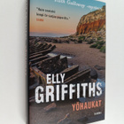 Elly Griffiths : Yöhaukat - pikkukuva 1