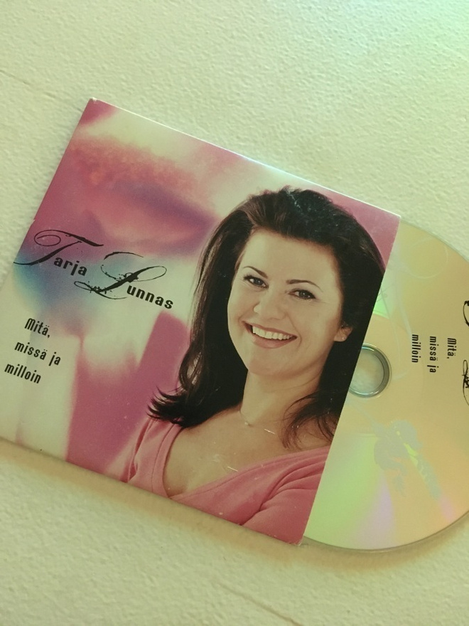 Tarja lunnas - mitä, missä ja milloin CDS single
