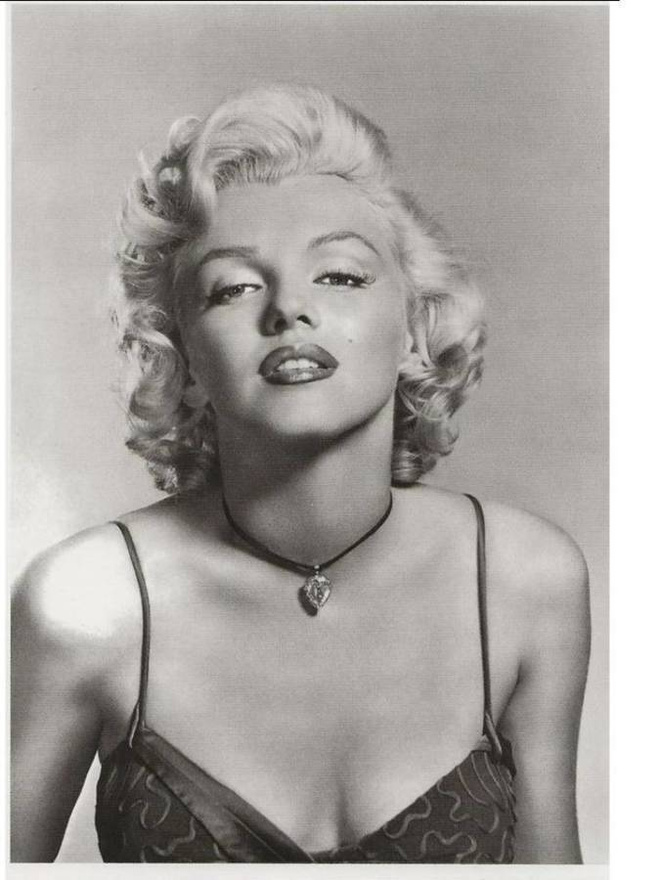 kortti °/** Marilyn Monroe tai Marlene Dietrich - erilaisia