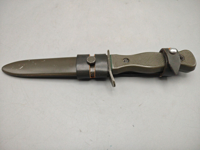 Taisteluveitsi m/1968