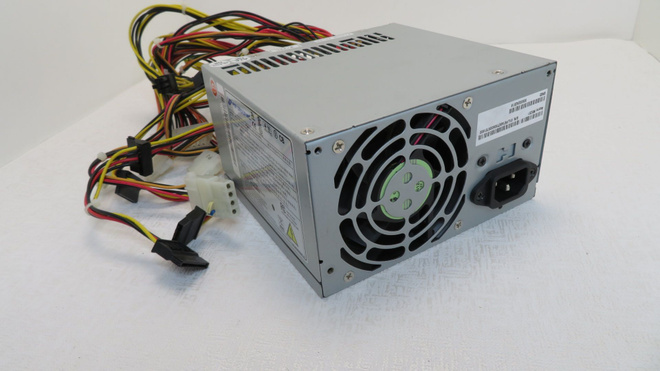 ATX virtalähde 400W