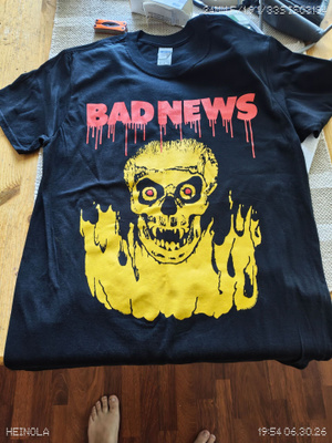 Bad news kiertue paita