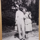 Saarla, kihlapari maidonhakumatkalla 1943, vkpk, k. - pikkukuva 1
