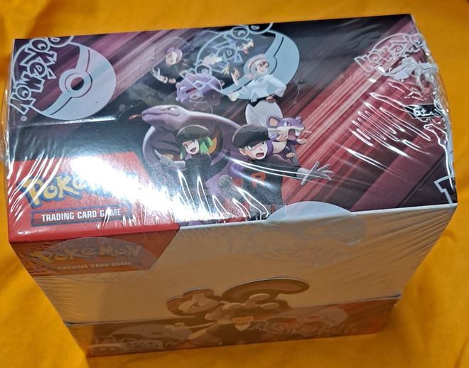 Pokemon Destined Rivals Booster Display