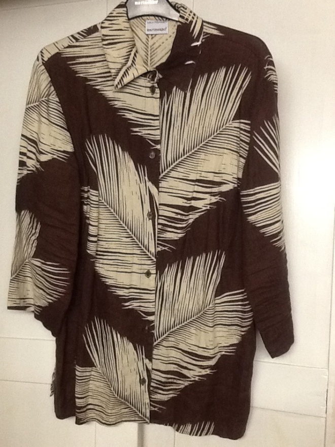 MARIMEKKO PELLAVAPAITA. MIKA PIIRAINEN -Koko 42( reilu )