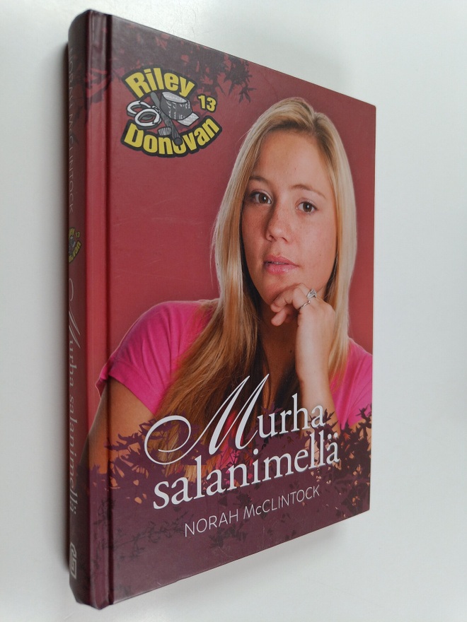 Norah McClintock : Murha salanimellä
