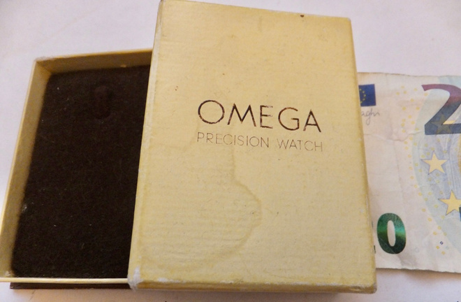 VANHA Kellon Rasia+Takuupaperi Omega Precision Watch Sveitsi