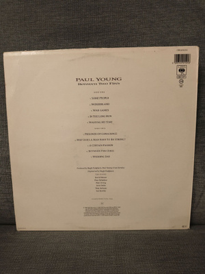 LP Paul Young: Between Teo fires
