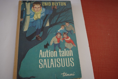 Enid Blyton: Aution talon salaisuus (1963), SALAISUUS-SARJAA
