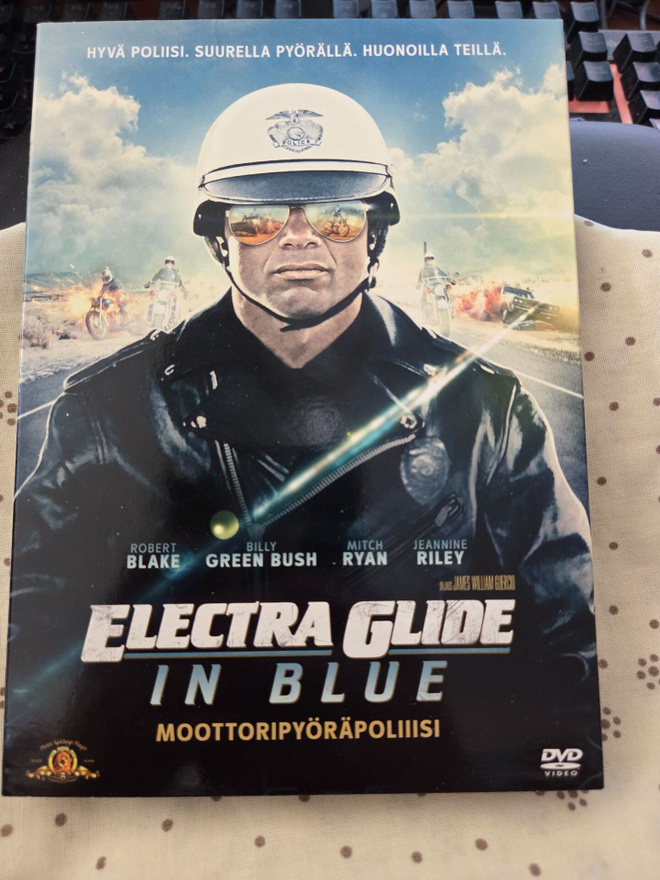 Electra Glide in Blue - Moottoripyöräpoliisi