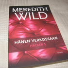 Meredith Wild Hänen verkossaan   -nid - pikkukuva 1