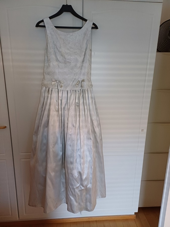 Hää-/juhlapuku, size 11-12