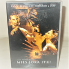 MIES JOKA ITKI - pikkukuva 1