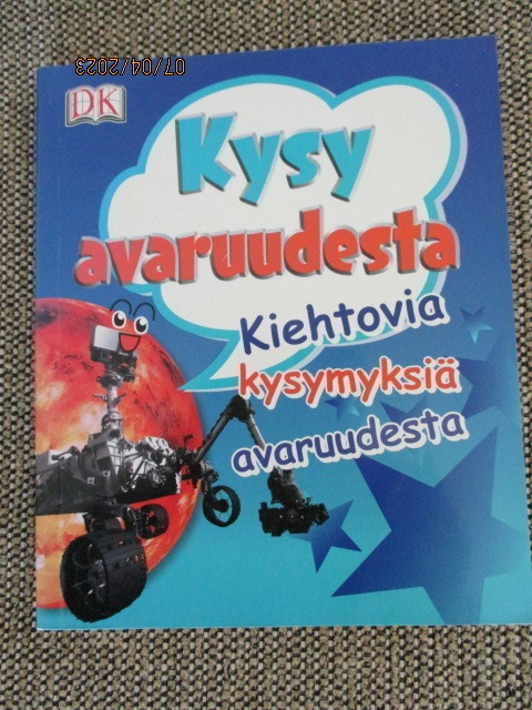 KYSY AVARUUDESTA - KIEHTOVIA KYSYMYKSIÄ AVARUUDESTA