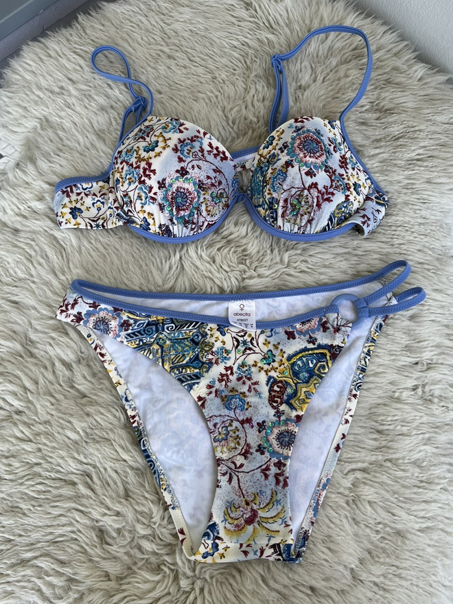 Abecita uudet Bikinit, 38