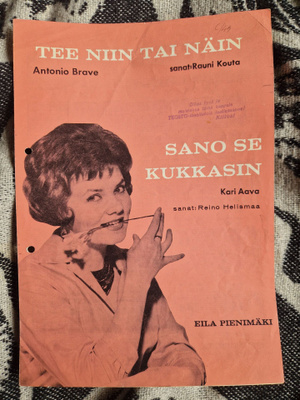 Eila Pienimäki Tee niin tai näin/sano se kukkasin