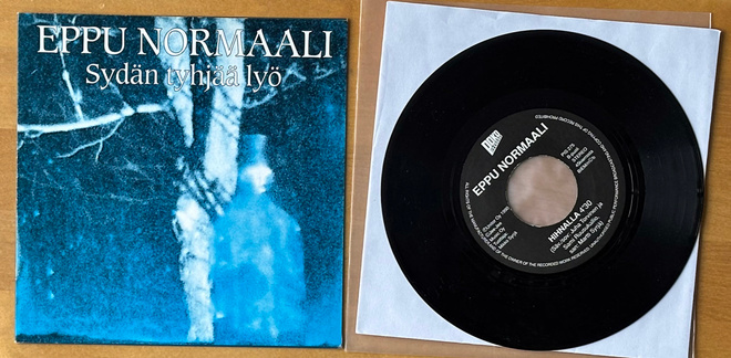 Eppu Normaali: Sydän tyhjää lyö/ Hihnalla Single 7"