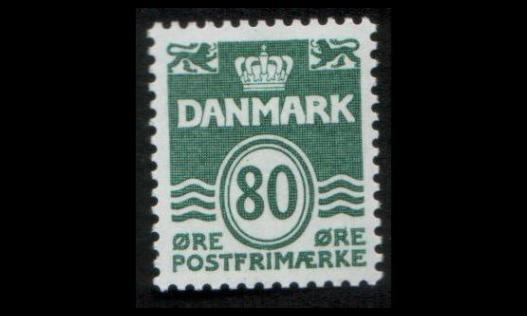 Tanska 679 ** Aaltoviiva 80 öre tumm.vihreä (1979)