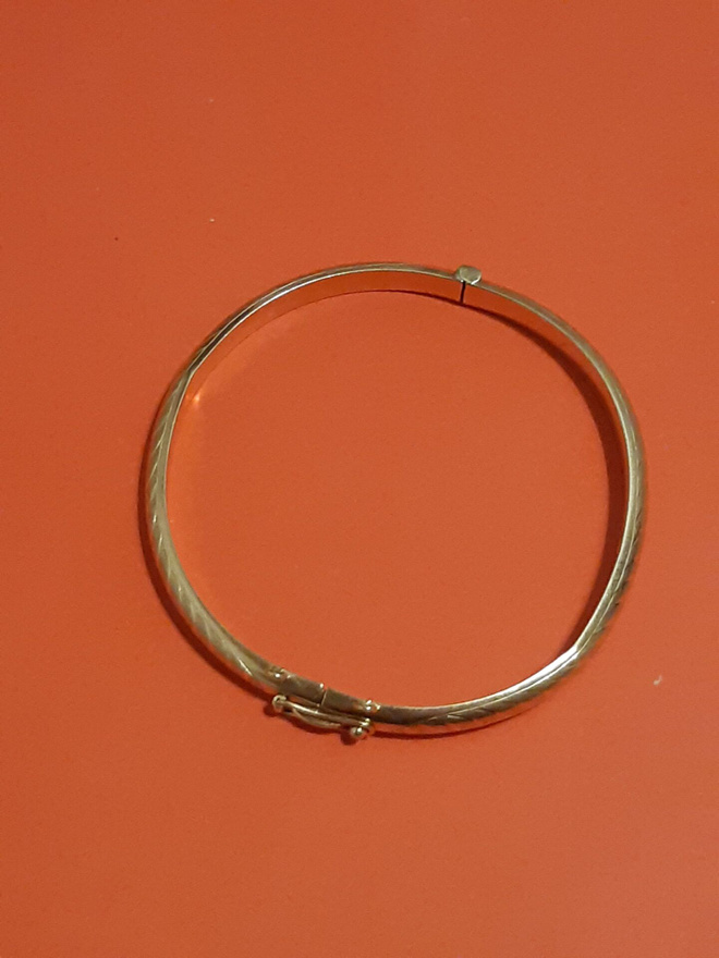 Kultainen rannekoru 585 14K halk. 5,6cm ei kaiverruksia