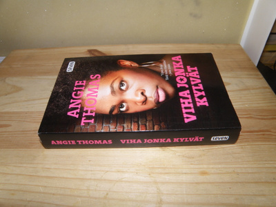 Angie Thomas Viha jonka kylvät (nidottu)