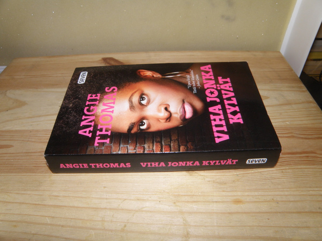 Angie Thomas Viha jonka kylvät (nidottu)