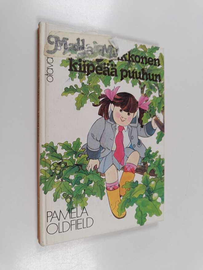Pamela Oldfield : Malla Makkonen kiipeää puuhun