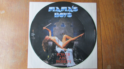MAMAS BOYS: Power & Passion (kuvalevy ja normivinyyli)
