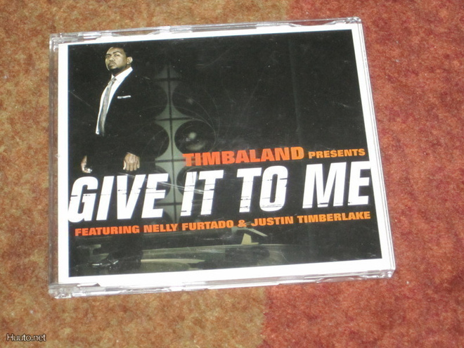 TIMBALAND & NELLY FURTADO & JUSTIN TIMBERLAKE GIVE IT TO ME